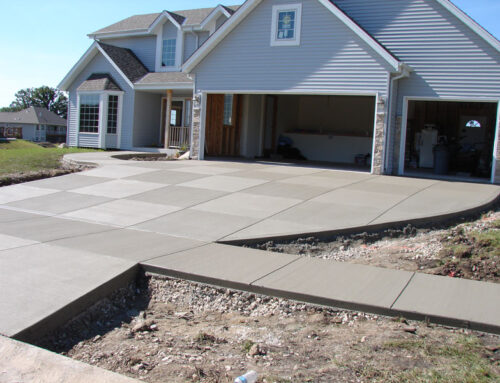 What Are The Main Differences Between Asphalt and Concrete Driveways