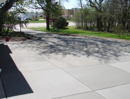 What a Concrete Driveway Contractor Looks For Before Starting a New Installation